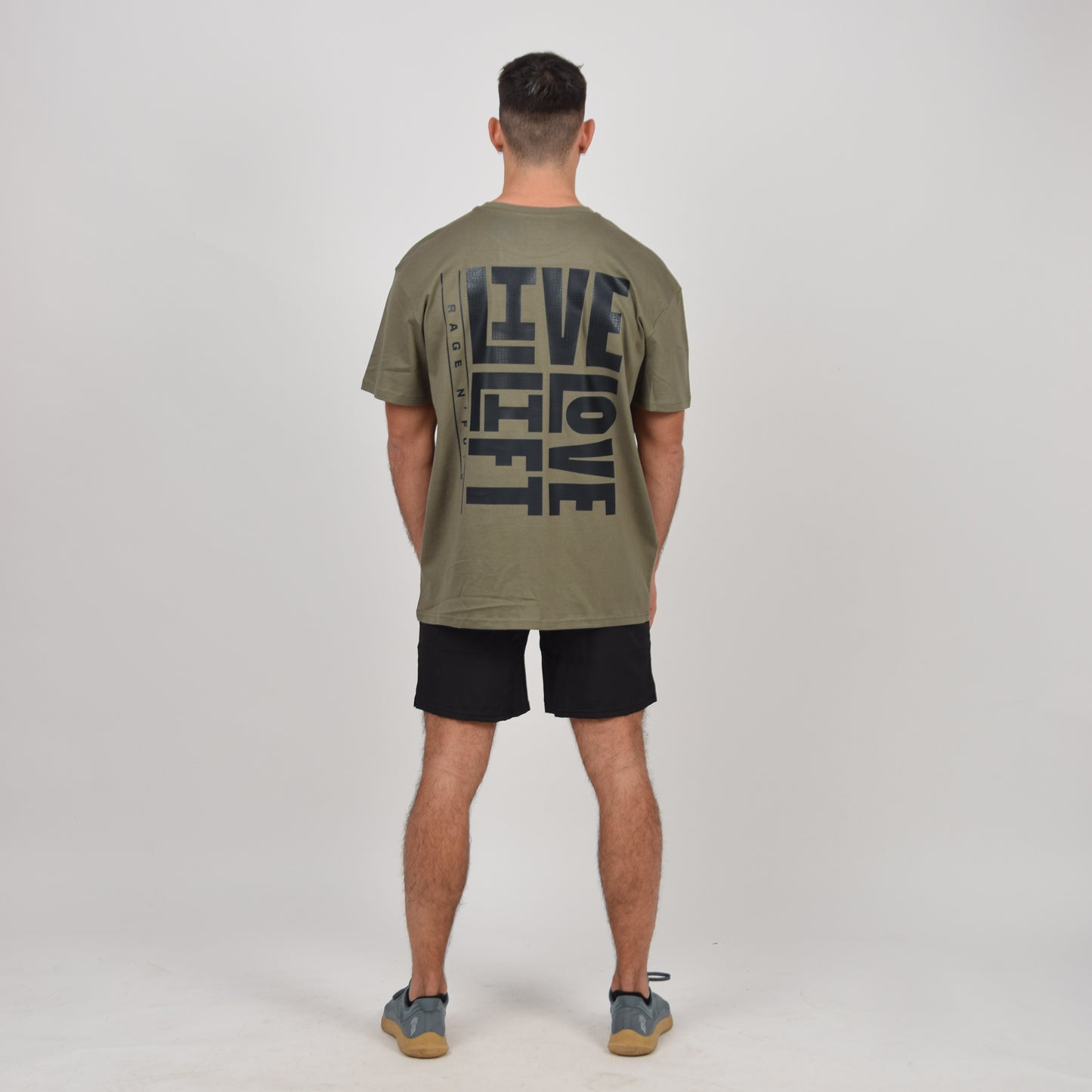 
                  
                    Tshirt Oversize Love Kaki Homme
                  
                